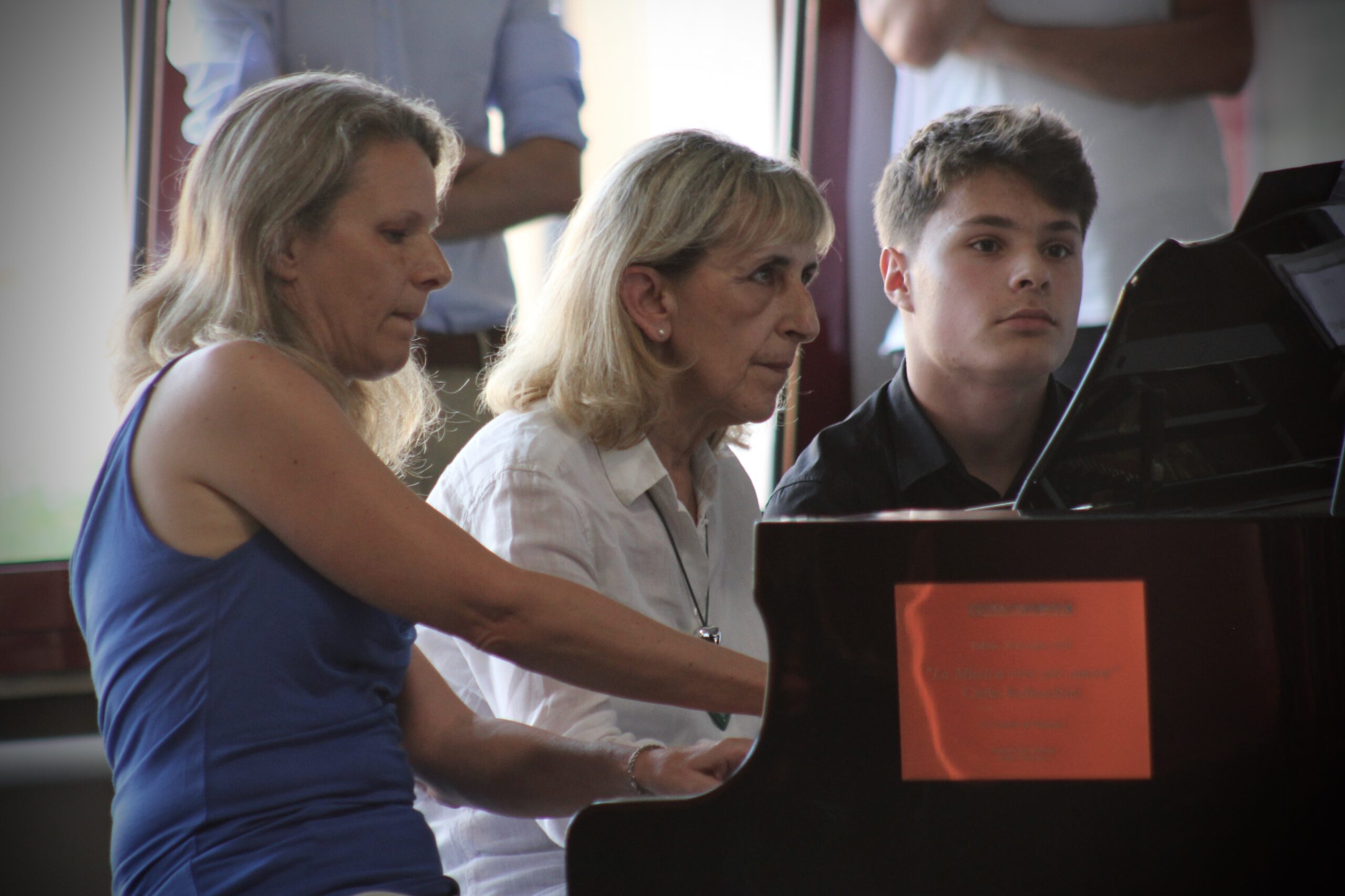 Antonella Cadalt e Luisa Rebeschini (e l'aiutante Riccardo)